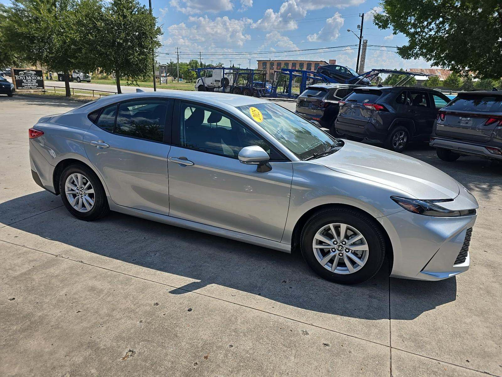 2025 Toyota Camry LE FWD