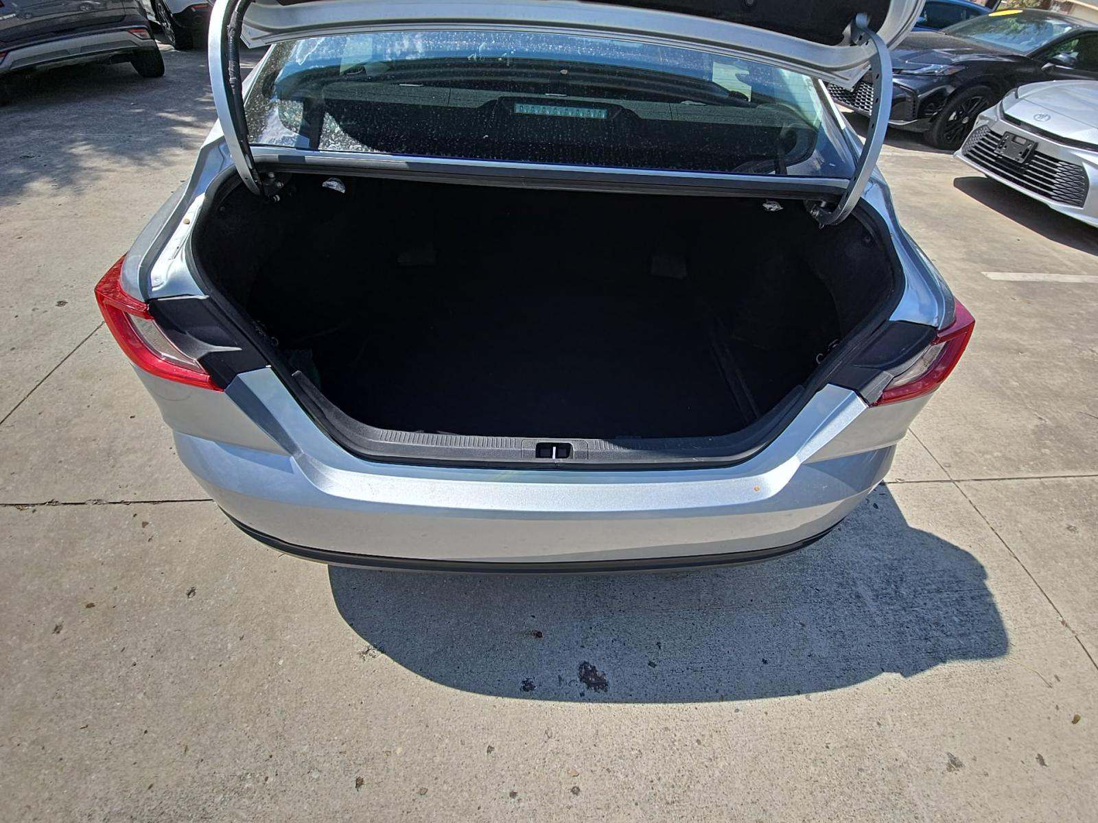 2025 Toyota Camry LE FWD