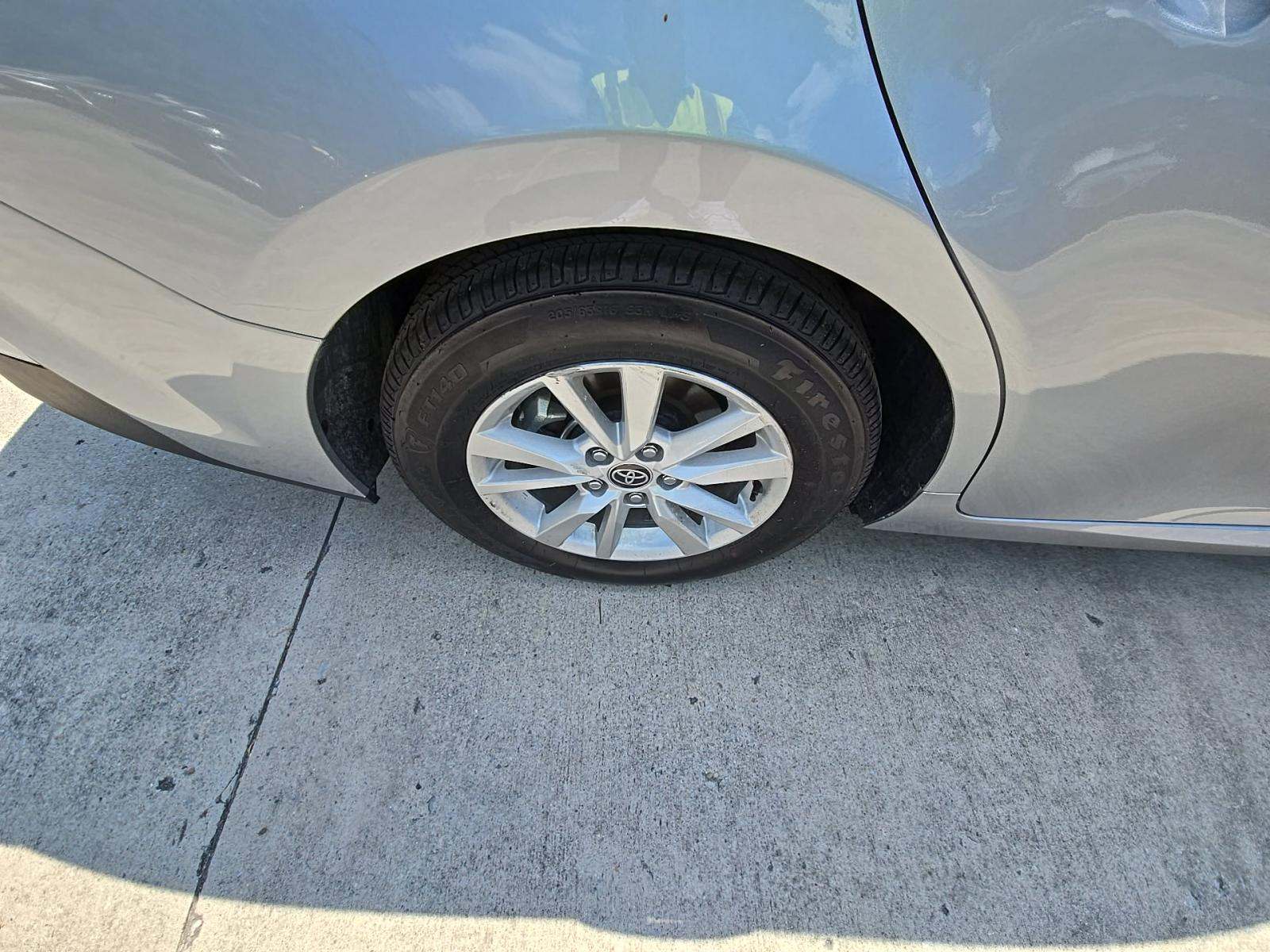 2025 Toyota Camry LE FWD