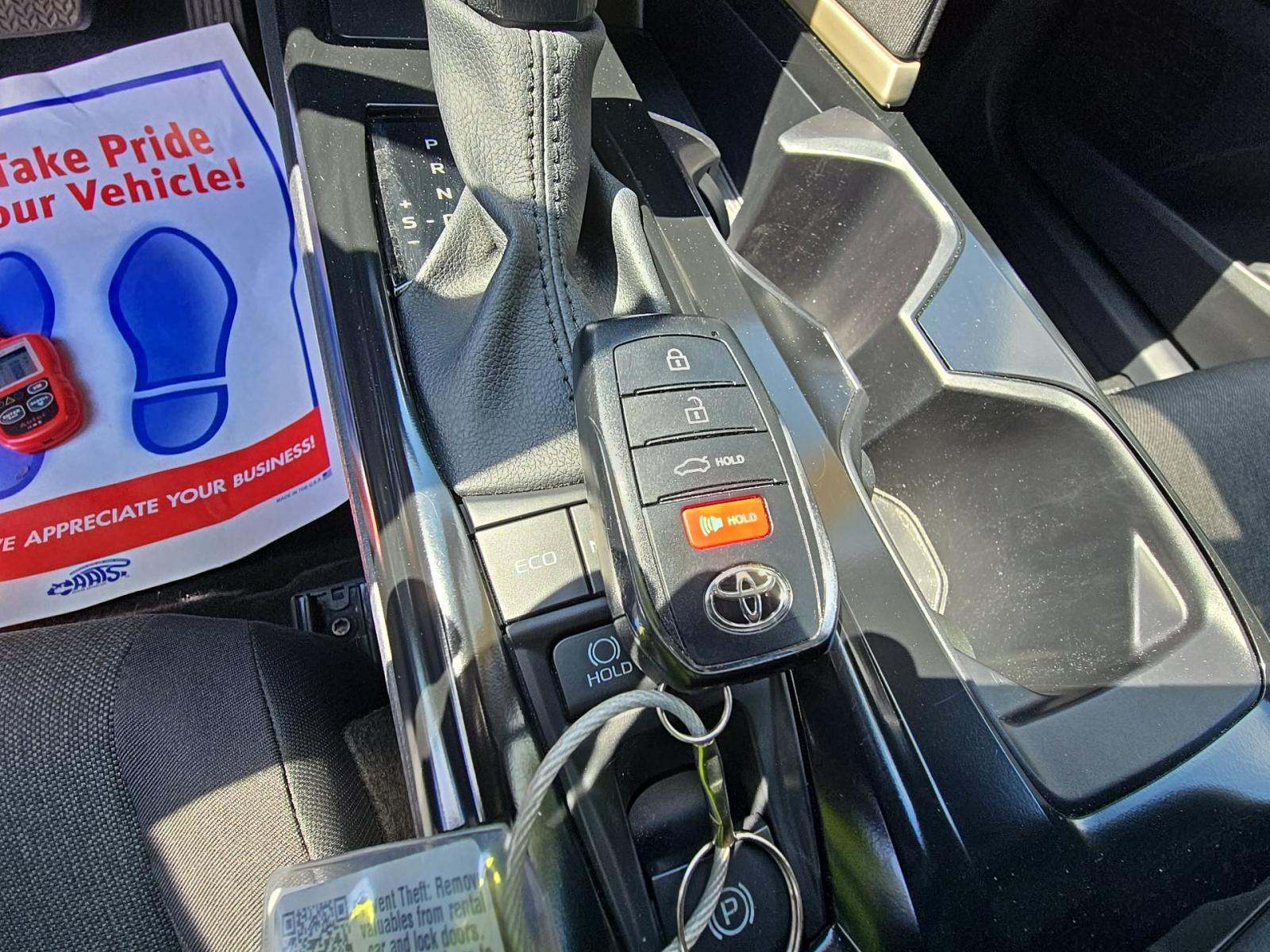 2025 Toyota Camry LE FWD