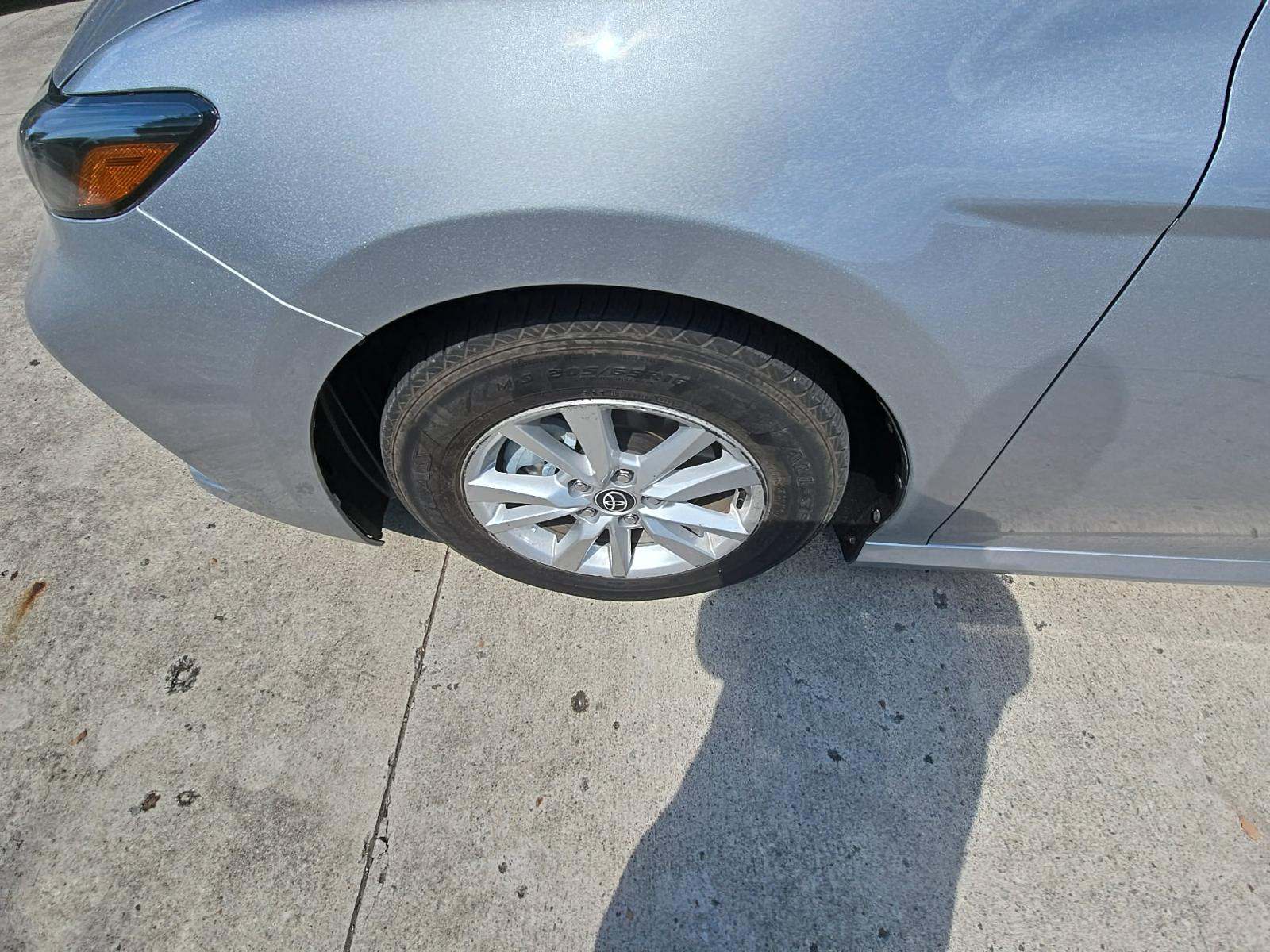 2025 Toyota Camry LE FWD