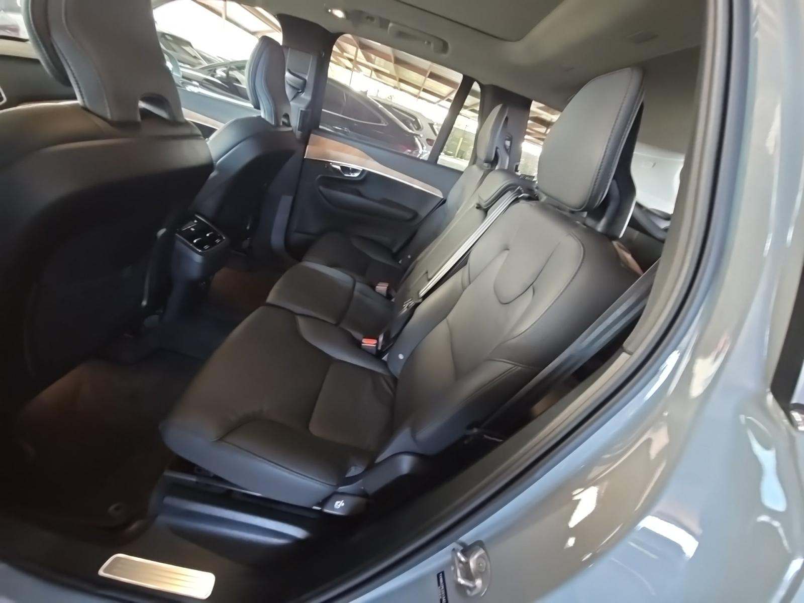 2025 Volvo XC90 B6 Ultra AWD