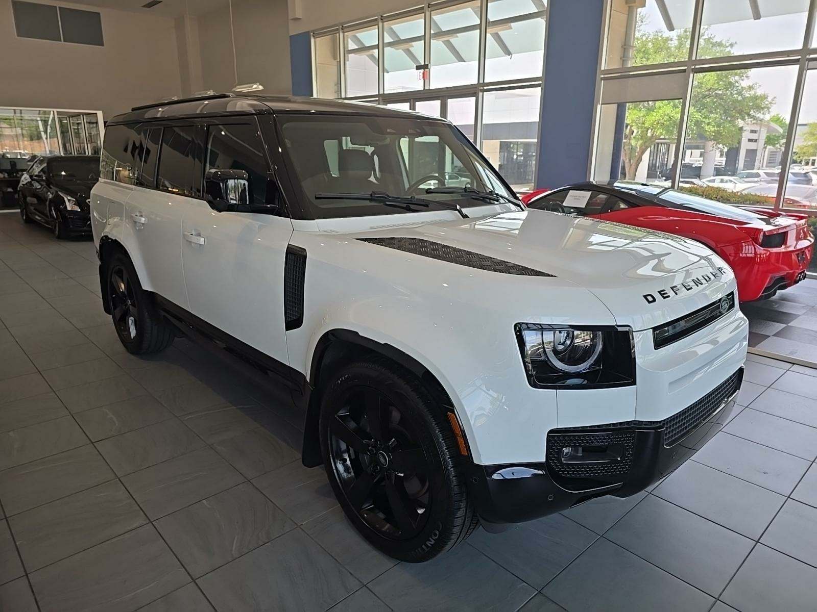 2024 Land Rover Defender 130 X-Dynamic SE AWD