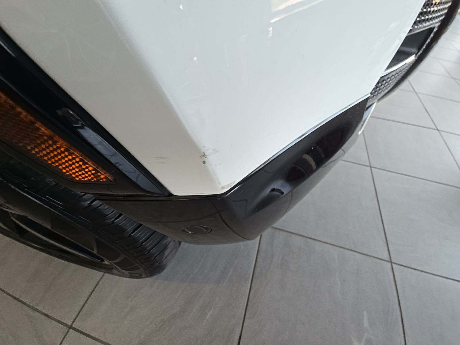 2024 Land Rover Defender 130 X-Dynamic SE AWD