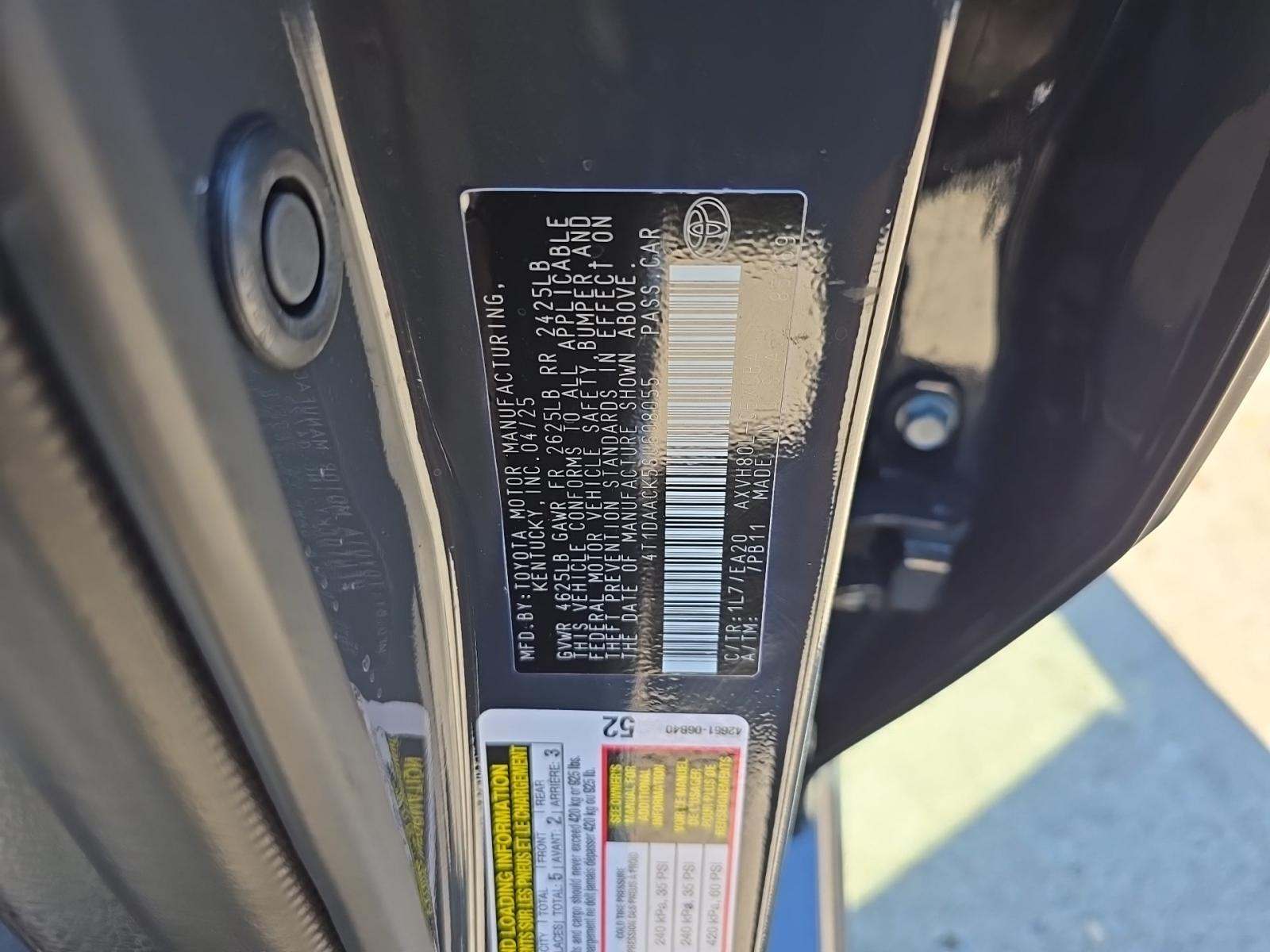 2025 Toyota Camry SE FWD