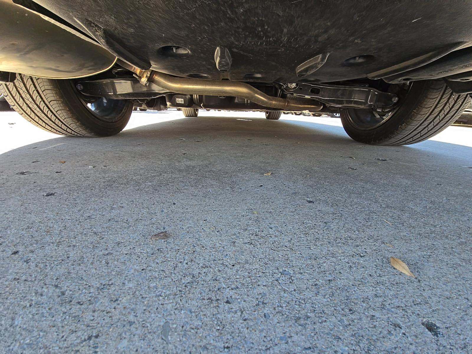 2025 Toyota Camry SE FWD