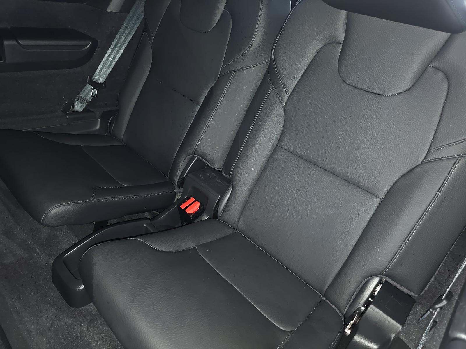 2025 Volvo XC90 B6 Plus AWD