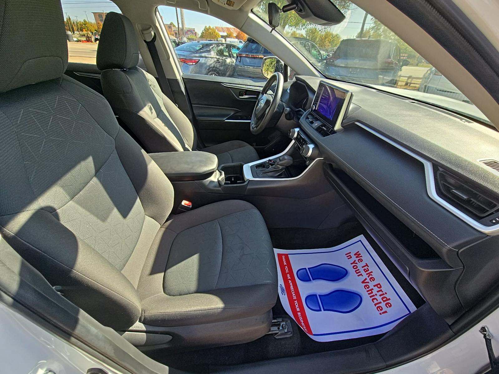 2024 Toyota RAV4 XLE AWD