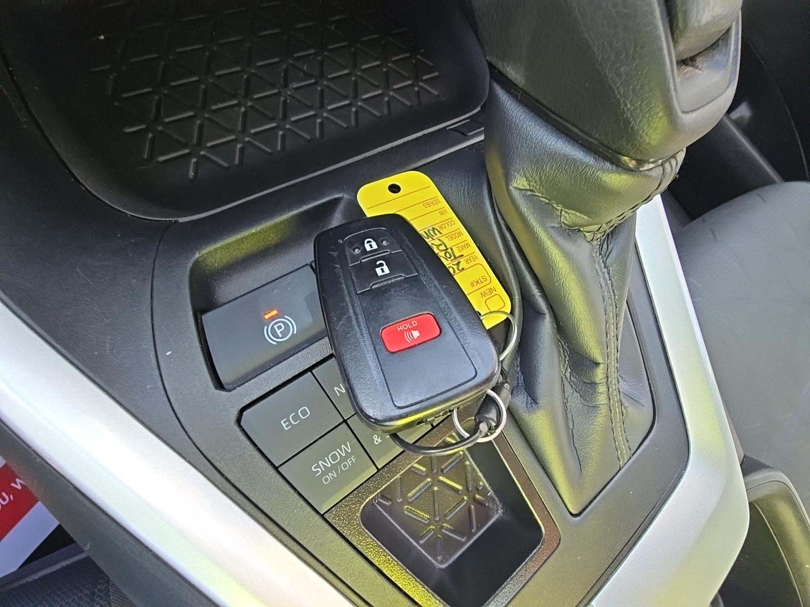 2024 Toyota RAV4 XLE AWD