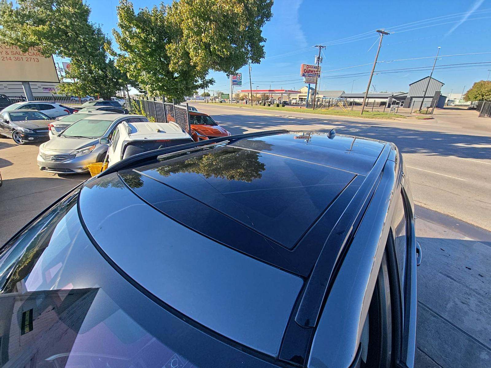 2017 Land Rover Discovery HSE AWD