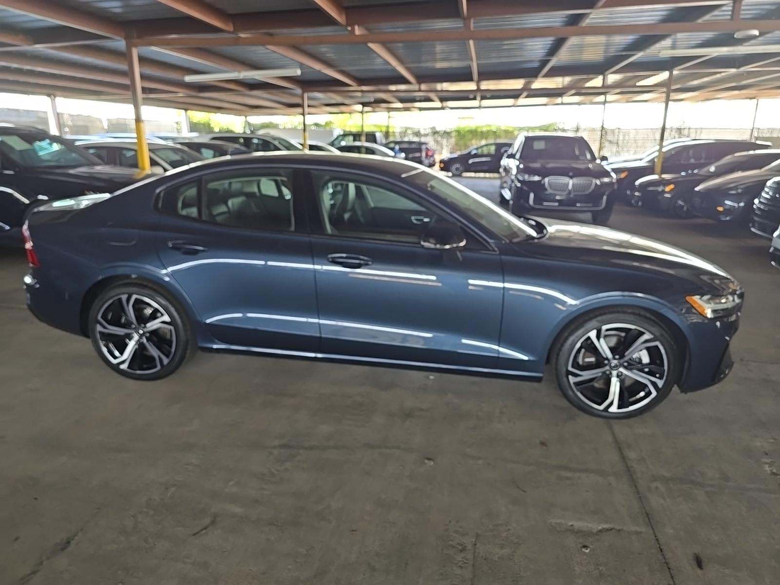 2025 Volvo S60 B5 Core AWD