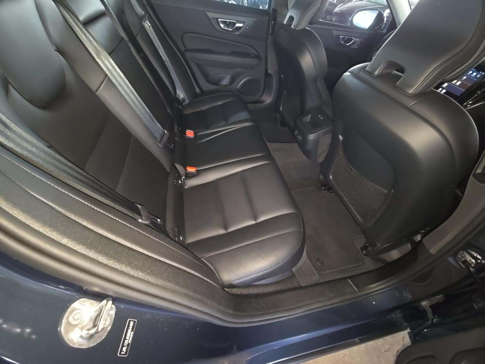 2025 Volvo S60 B5 Core AWD