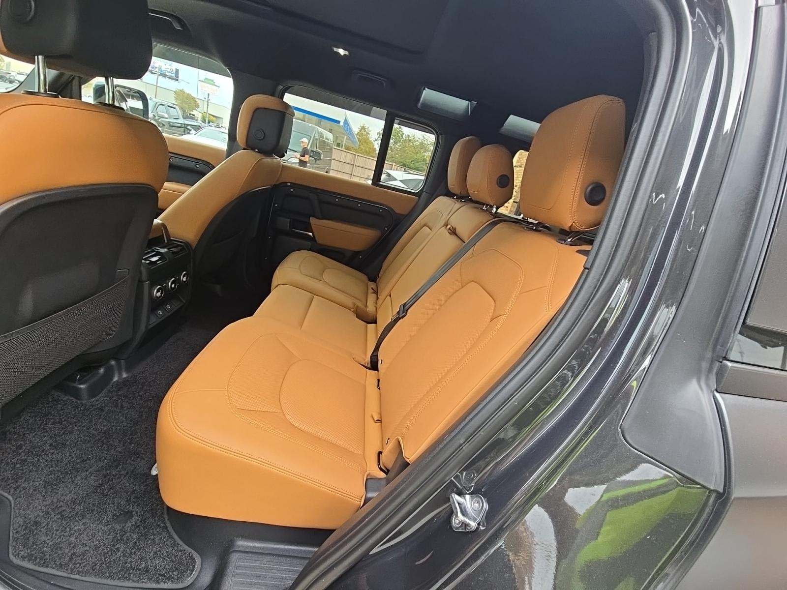 2023 Land Rover Defender 110 V8 AWD