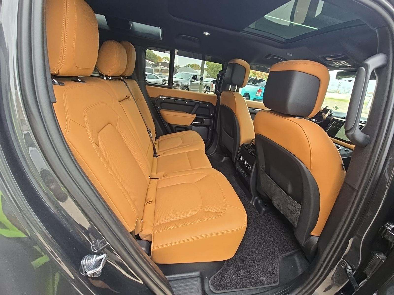 2023 Land Rover Defender 110 V8 AWD