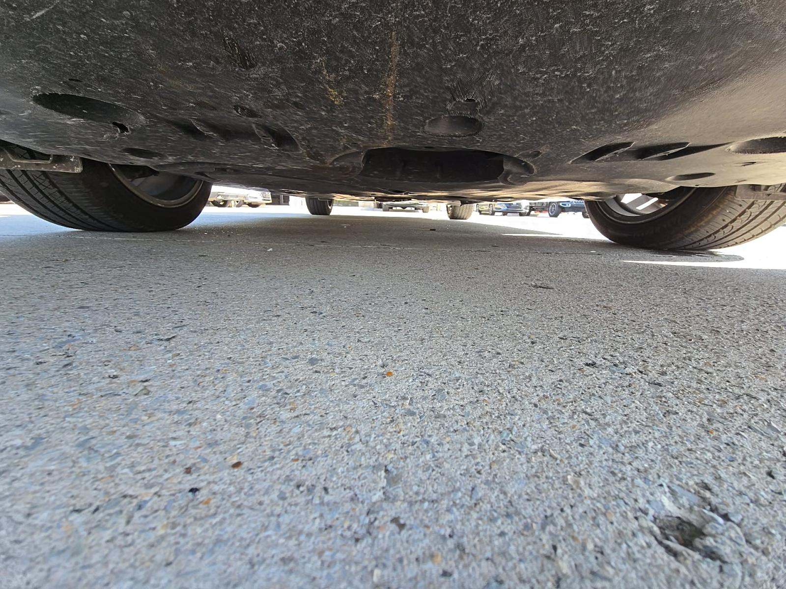 2025 Toyota Camry SE FWD