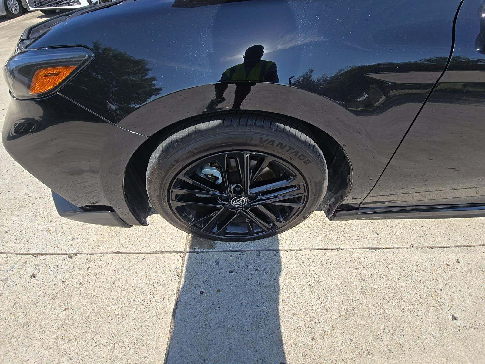 2025 Toyota Camry SE FWD