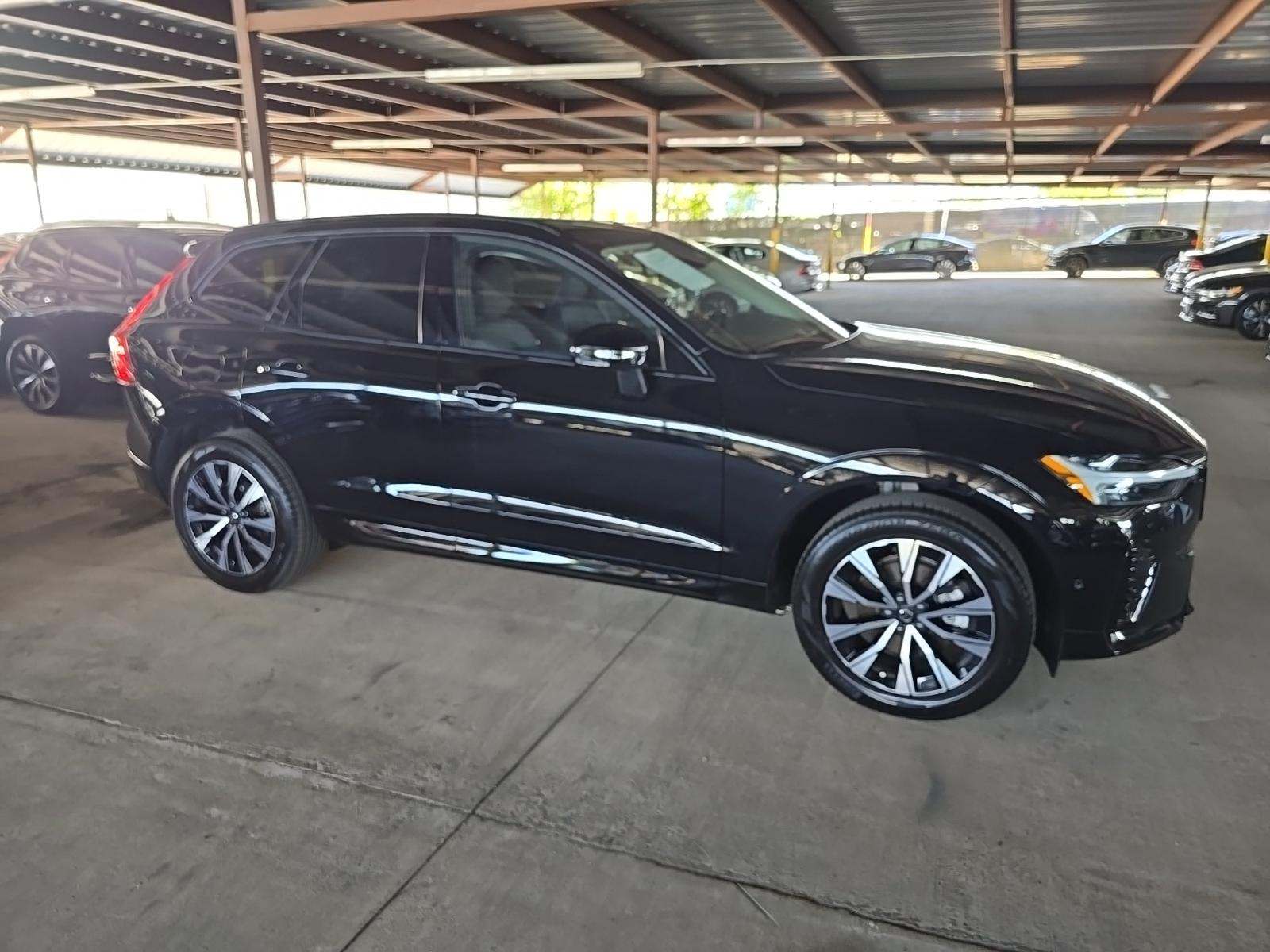 2025 Volvo XC60 B5 Plus AWD