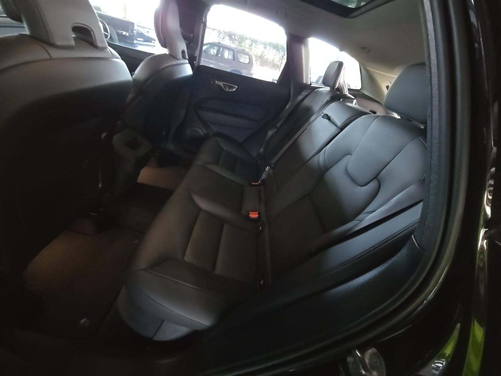 2025 Volvo XC60 B5 Plus AWD