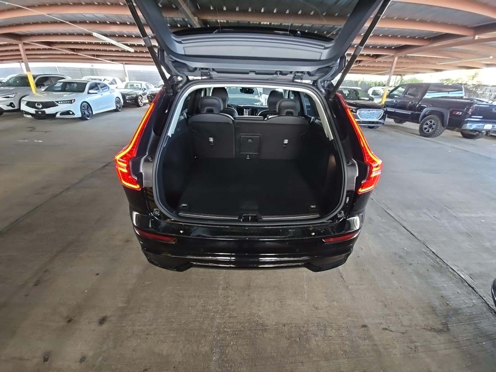 2025 Volvo XC60 B5 Plus AWD