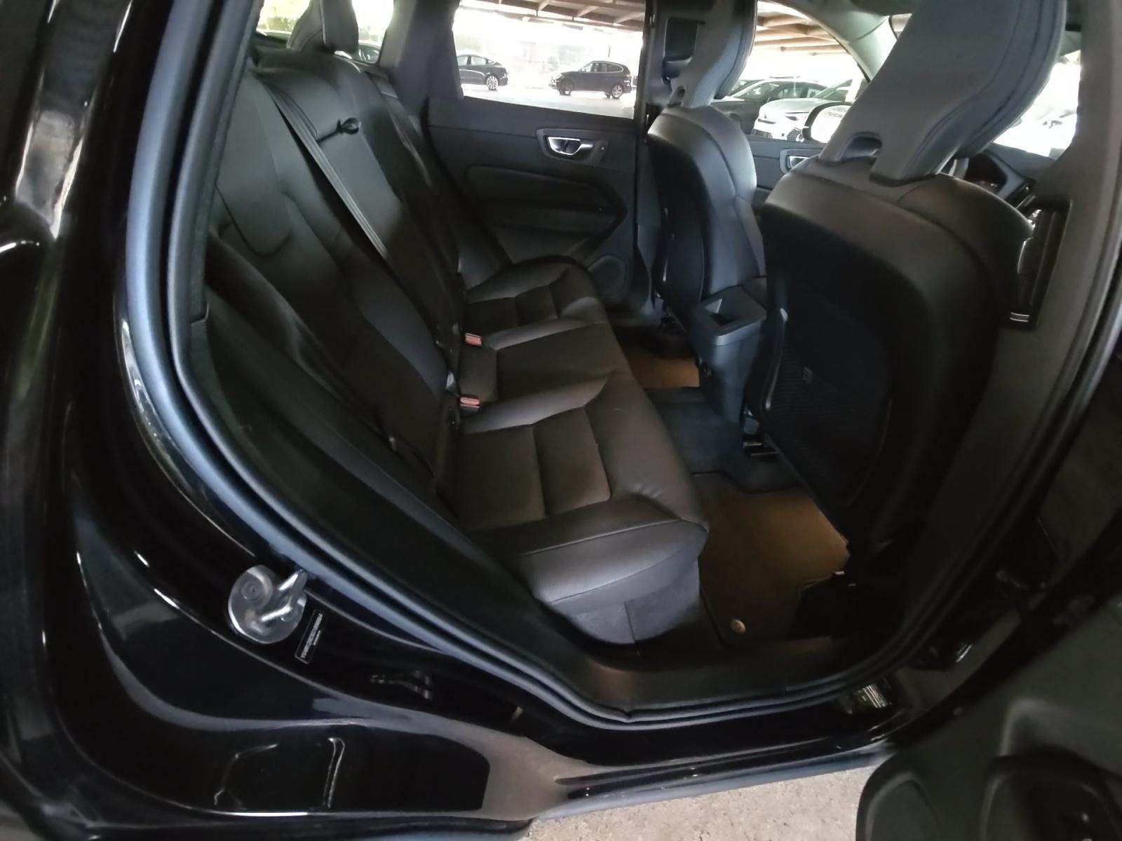 2025 Volvo XC60 B5 Plus AWD