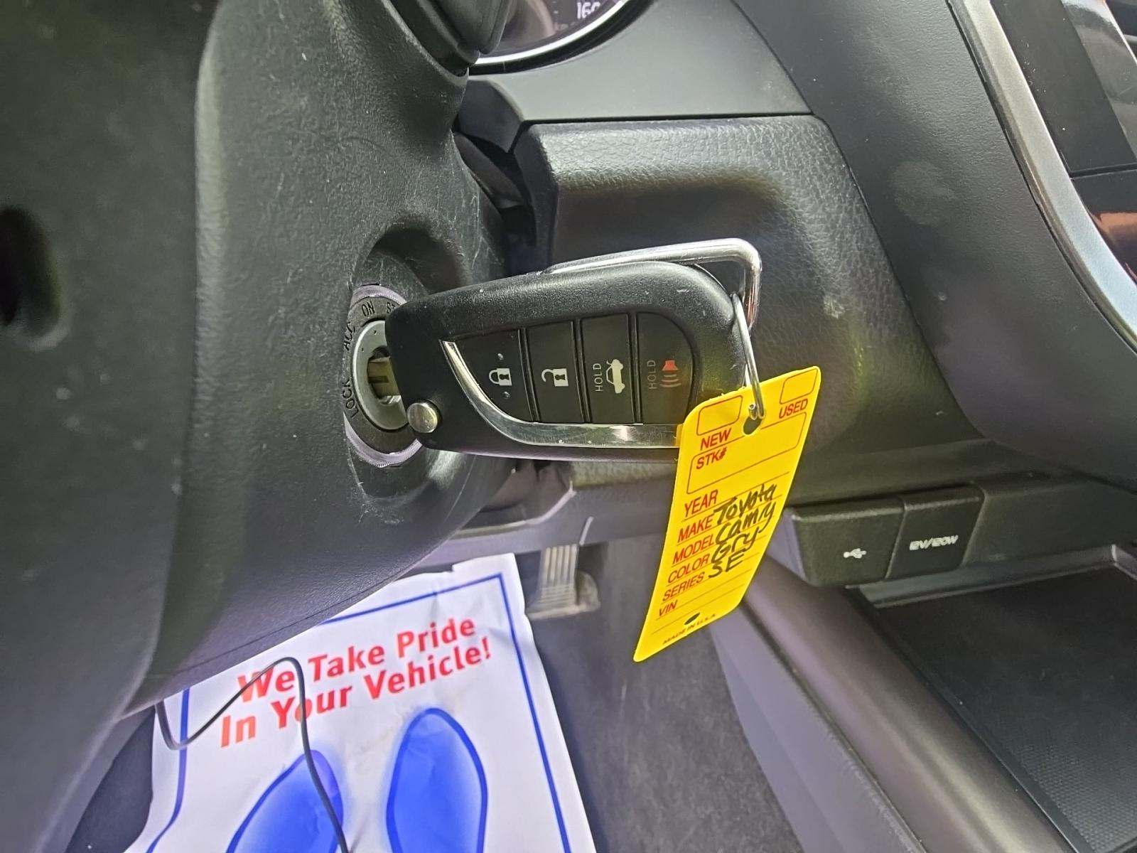 2023 Toyota Camry SE FWD