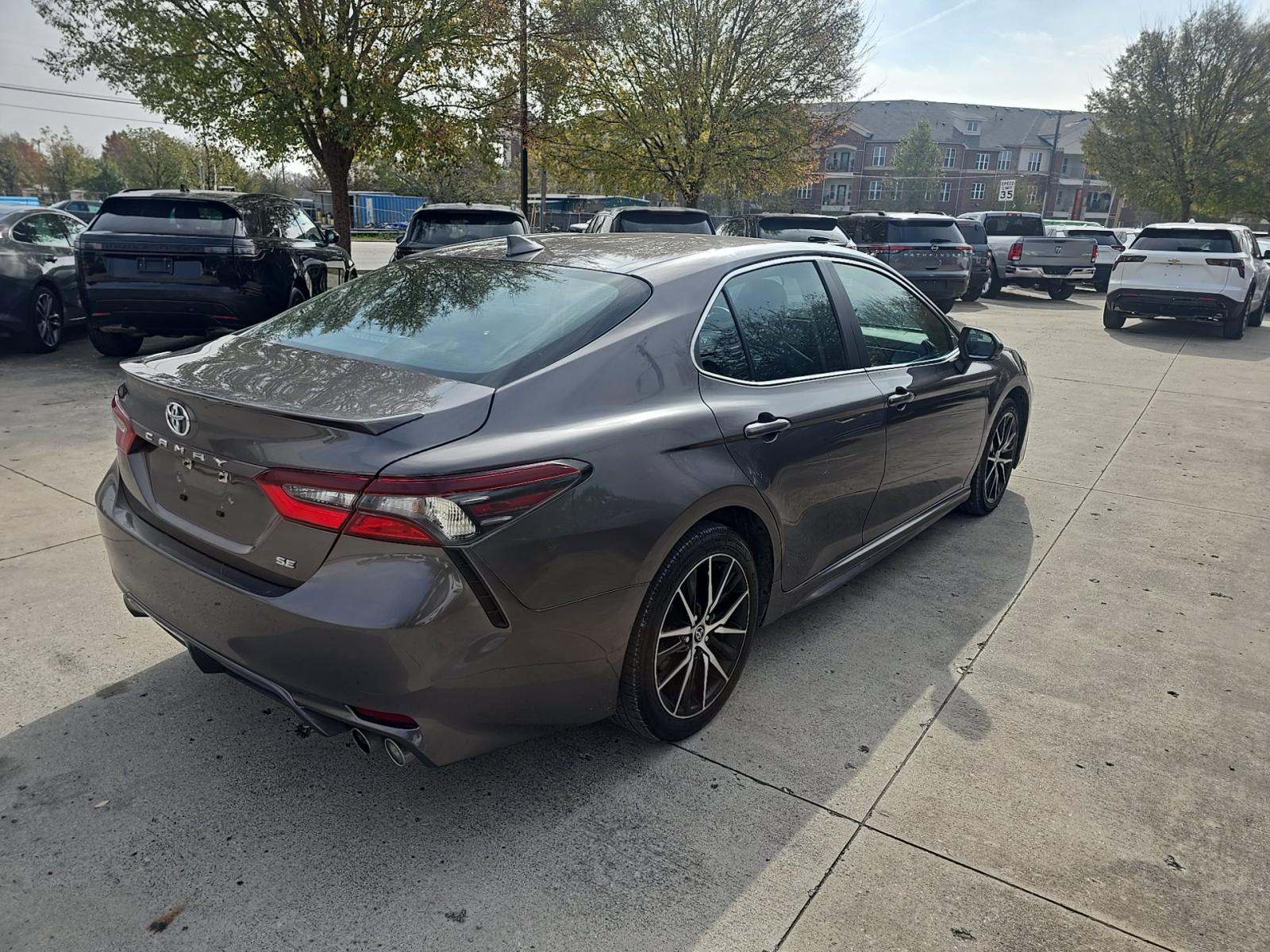 2023 Toyota Camry SE FWD