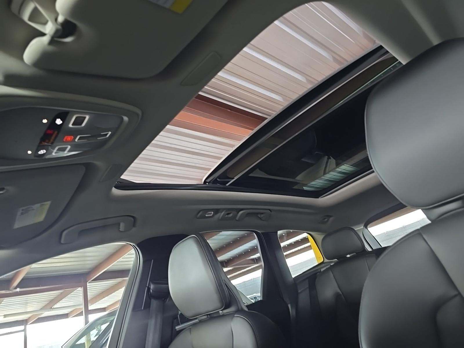 2025 Volvo XC60 B5 Core AWD