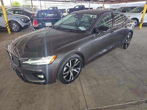 2025 Volvo S60 B5 Core AWD