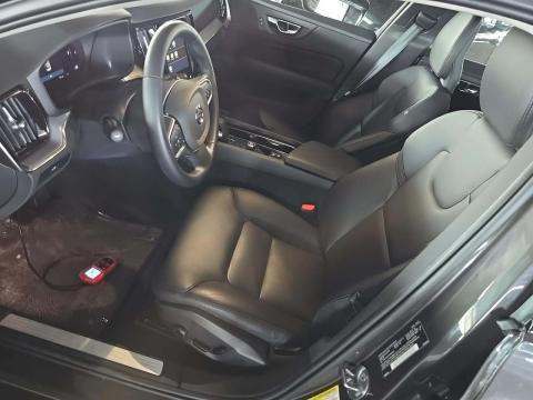 2025 Volvo S60 B5 Core AWD