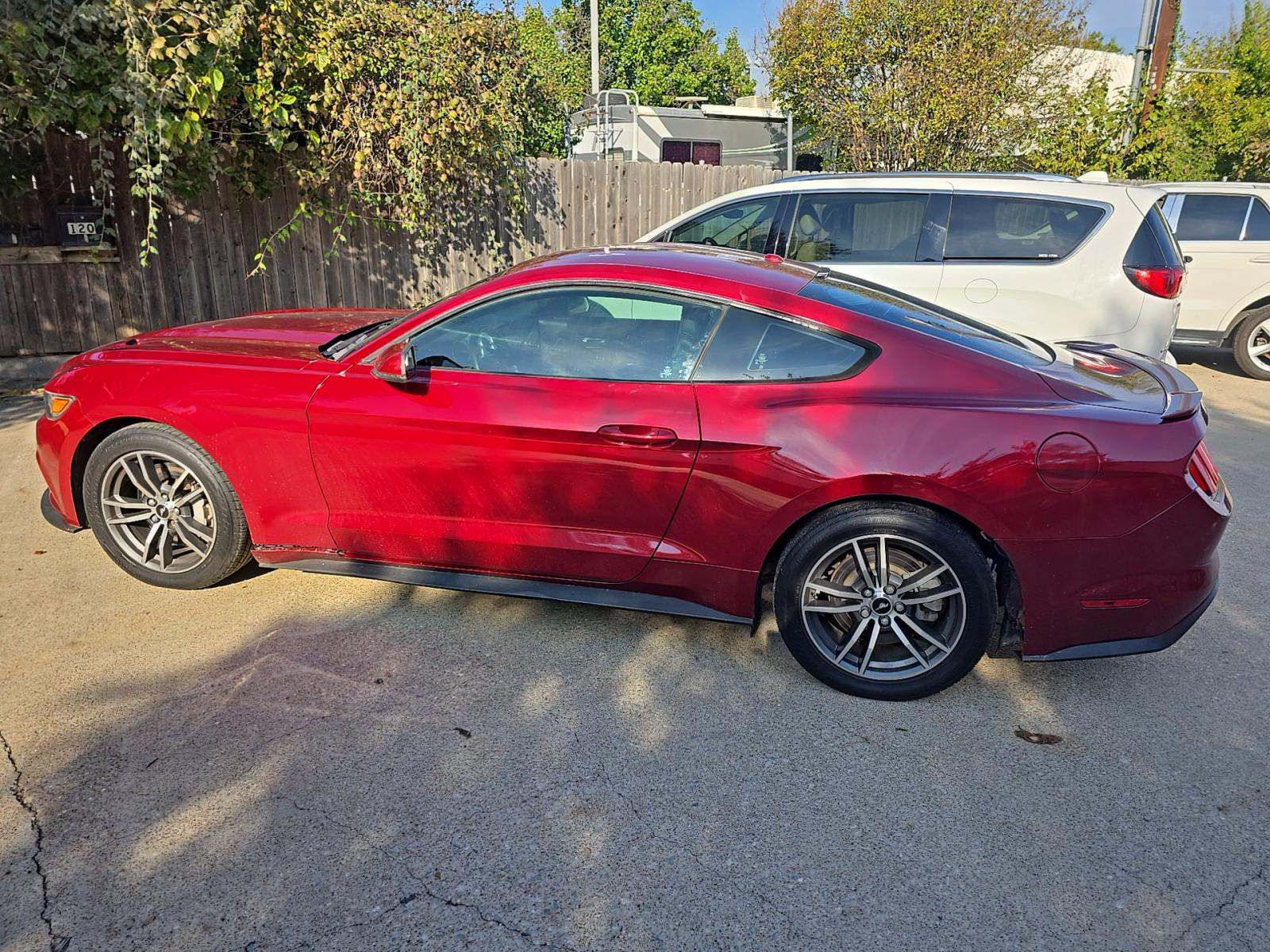 2015 Ford Mustang GT Premium RWD