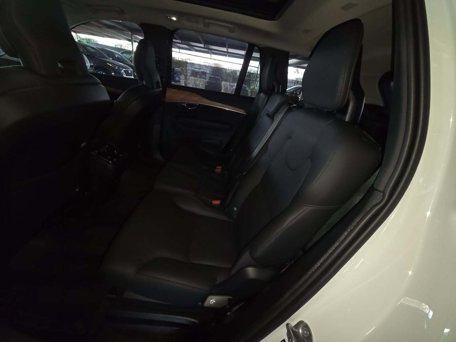 2025 Volvo XC90 B6 Plus AWD