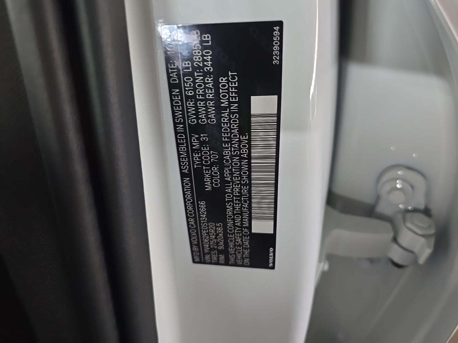 2025 Volvo XC90 B6 Plus AWD