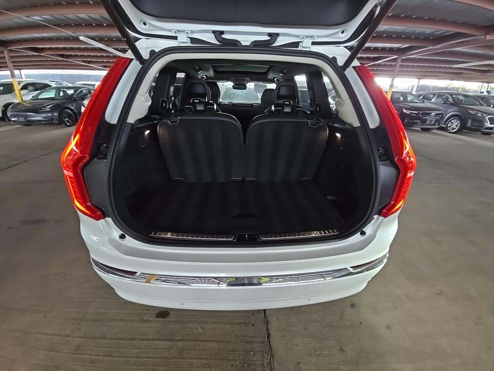 2025 Volvo XC90 B6 Plus AWD