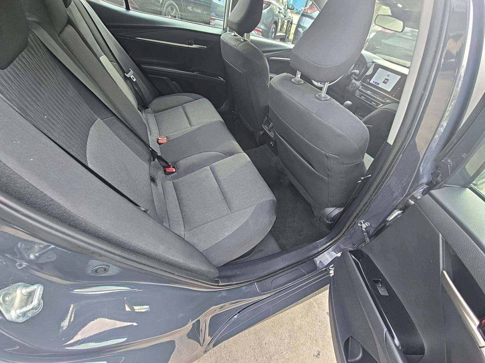 2025 Toyota Camry LE FWD