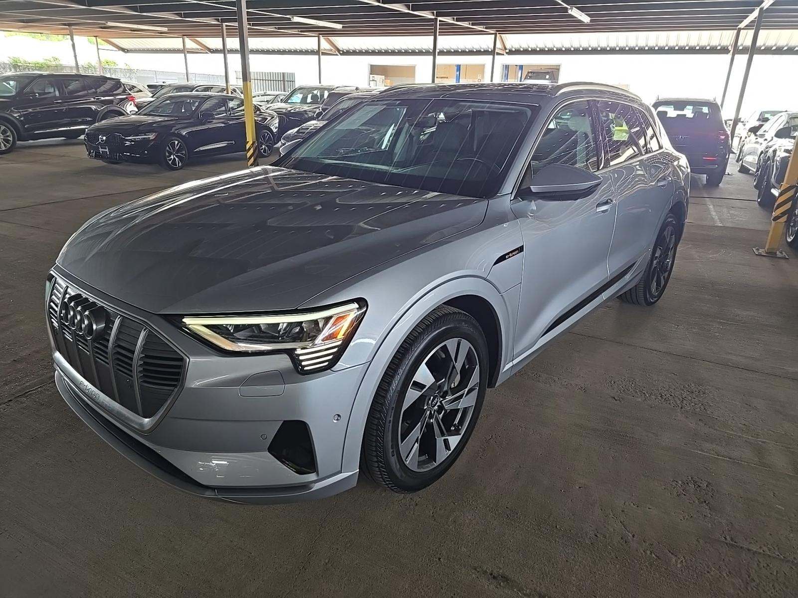 2023 Audi e-tron Premium Plus