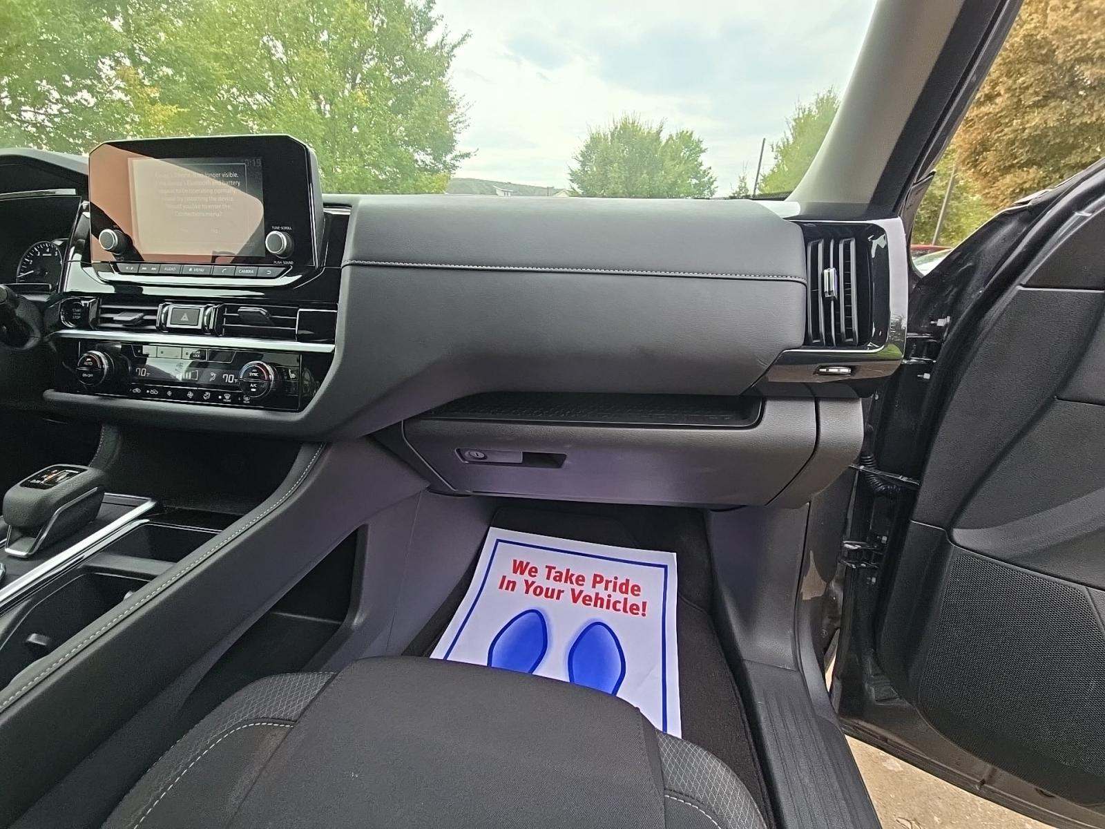 2025 Nissan Pathfinder SV FWD