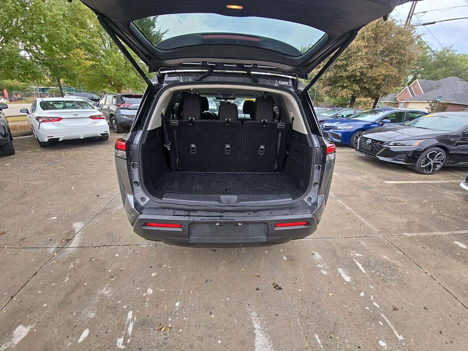 2025 Nissan Pathfinder SV FWD