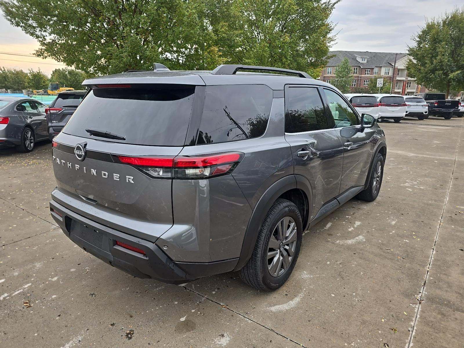 2025 Nissan Pathfinder SV FWD