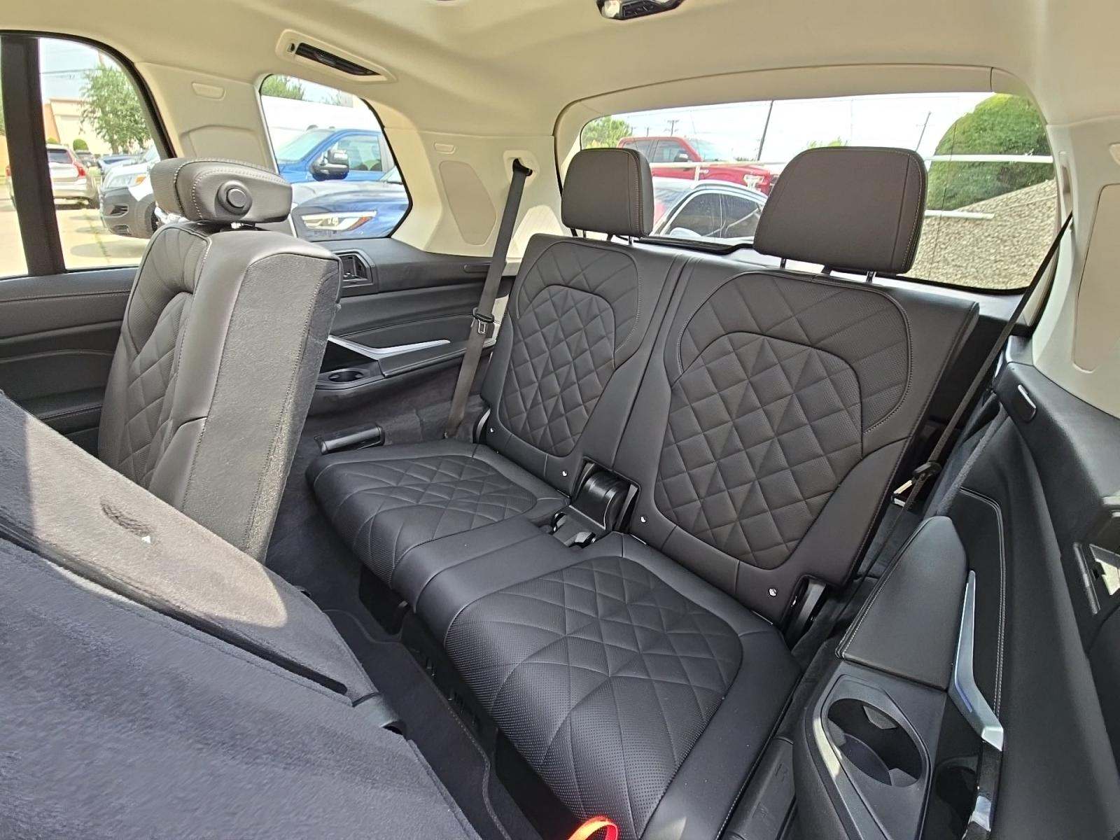 2024 BMW X7 xDrive40i AWD