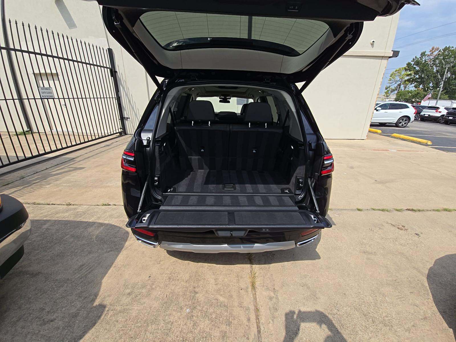 2024 BMW X7 xDrive40i AWD