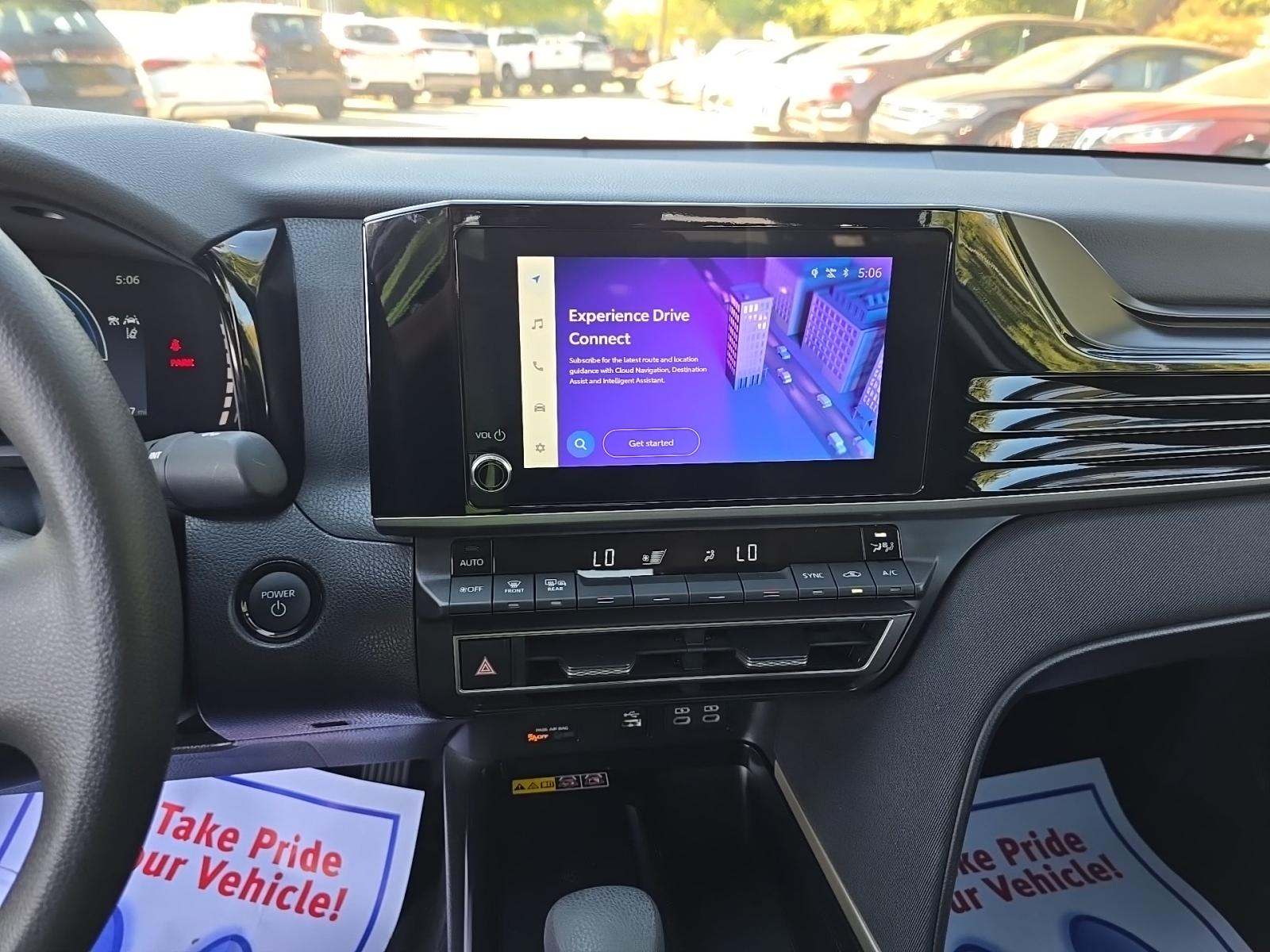 2025 Toyota Camry LE FWD