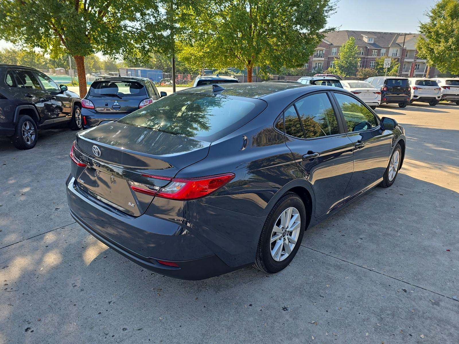 2025 Toyota Camry LE FWD