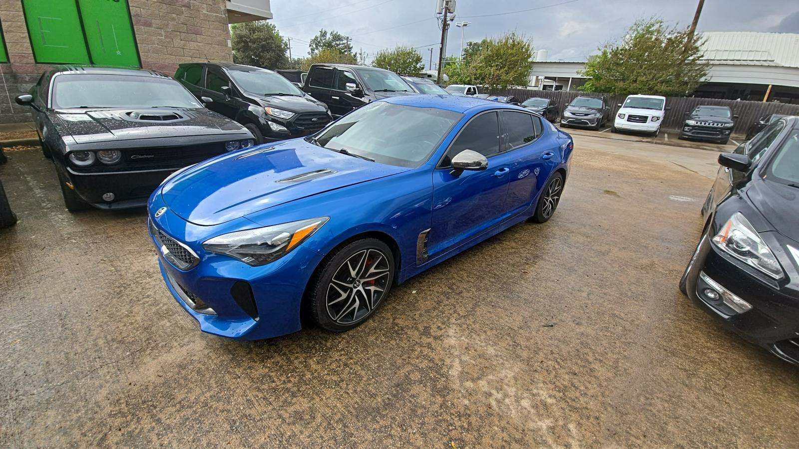 Kia Stinger GT снимка Kia Stinger GT