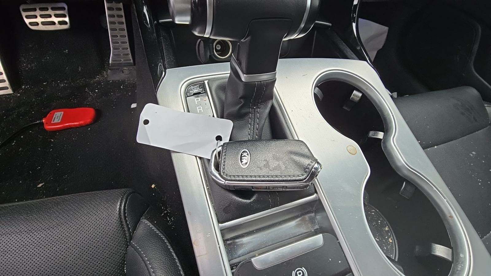 Kia Stinger GT снимка Kia Stinger GT