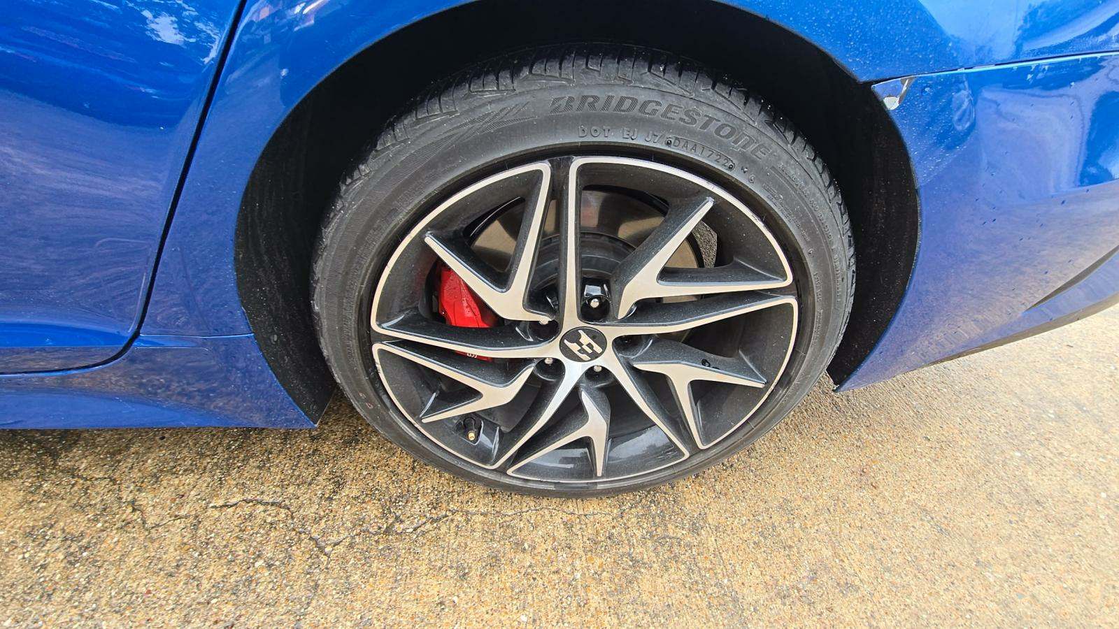 Kia Stinger GT снимка Kia Stinger GT
