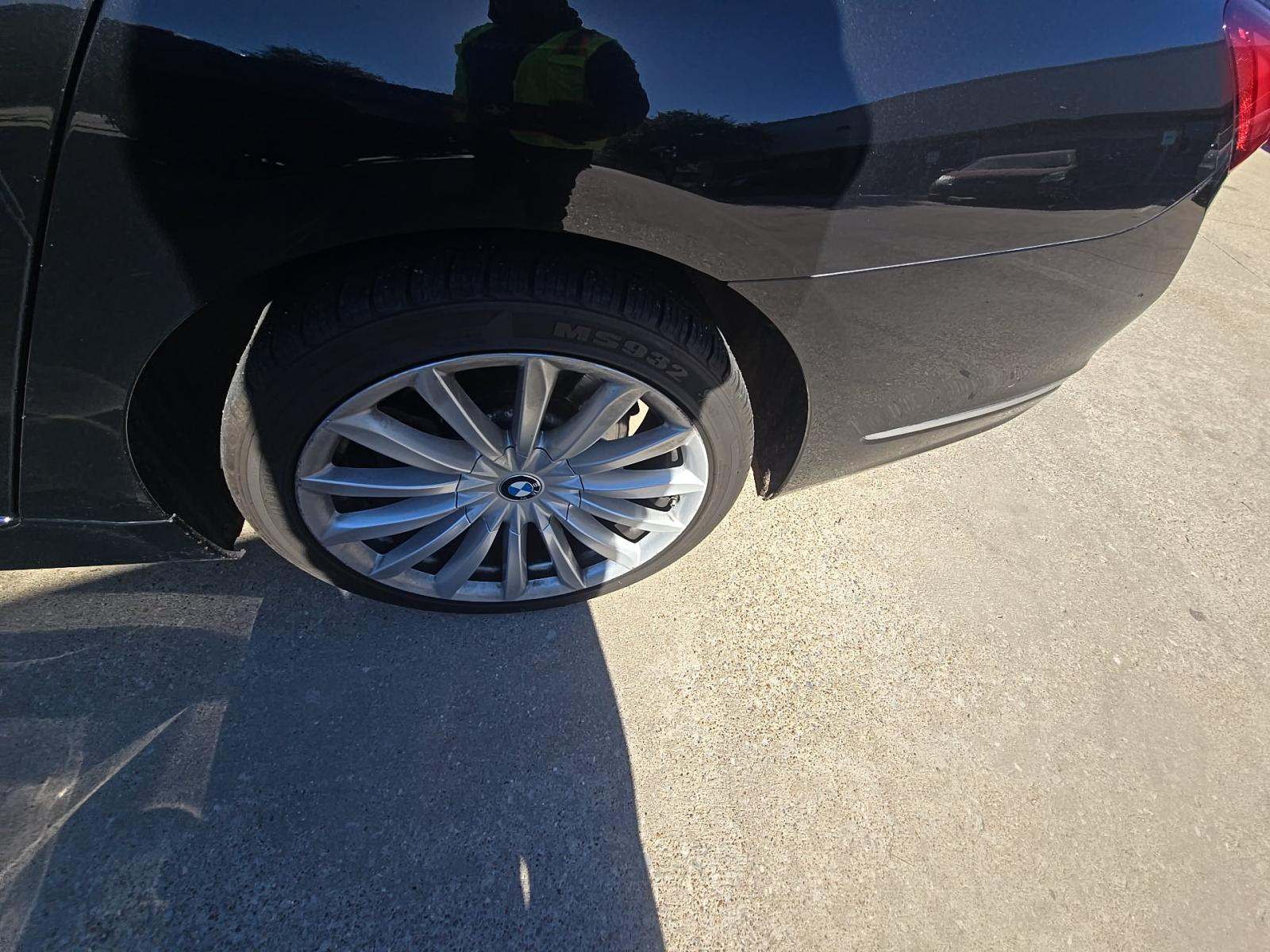 2022 BMW 7 Series 740i RWD