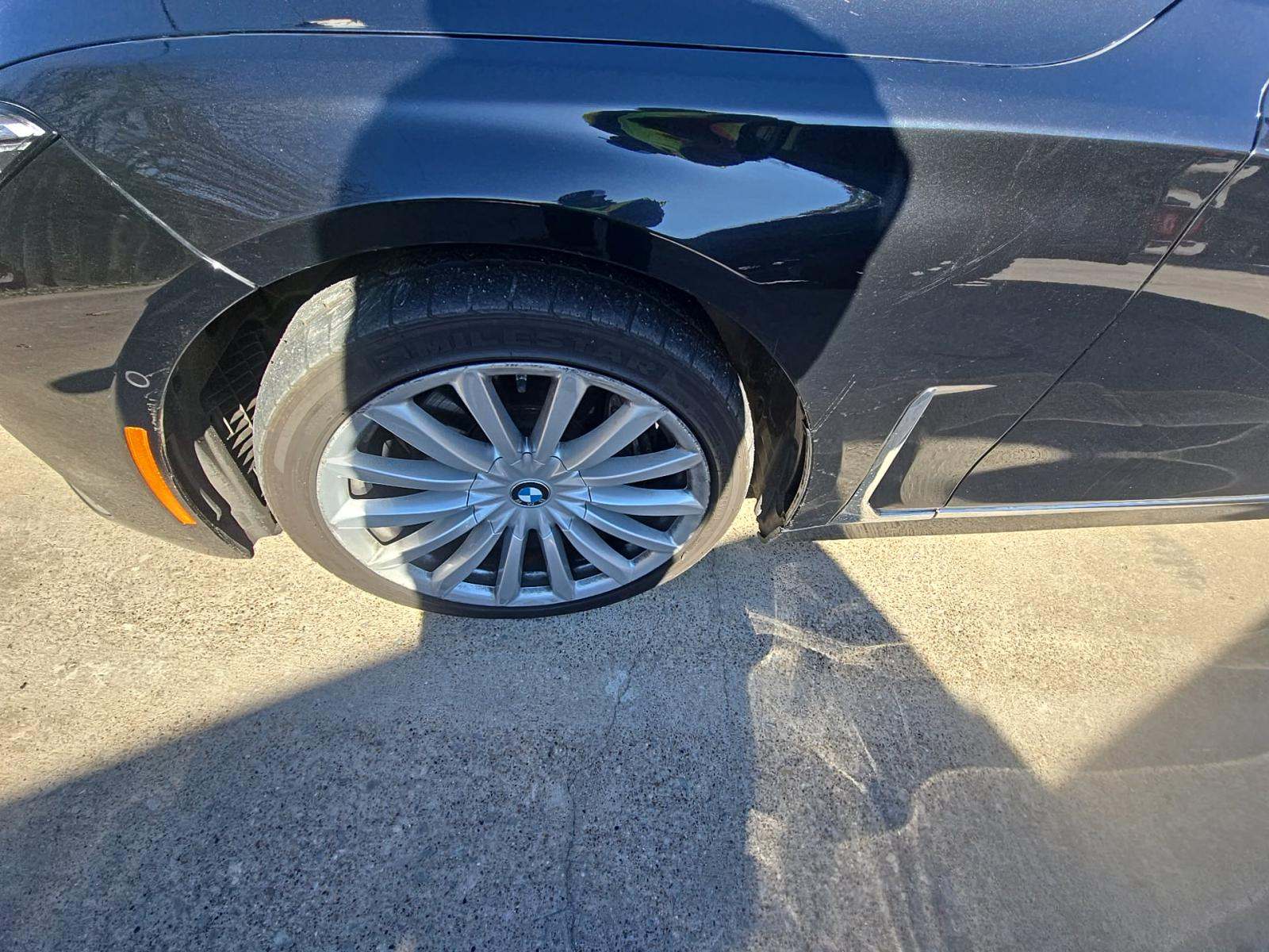 2022 BMW 7 Series 740i RWD