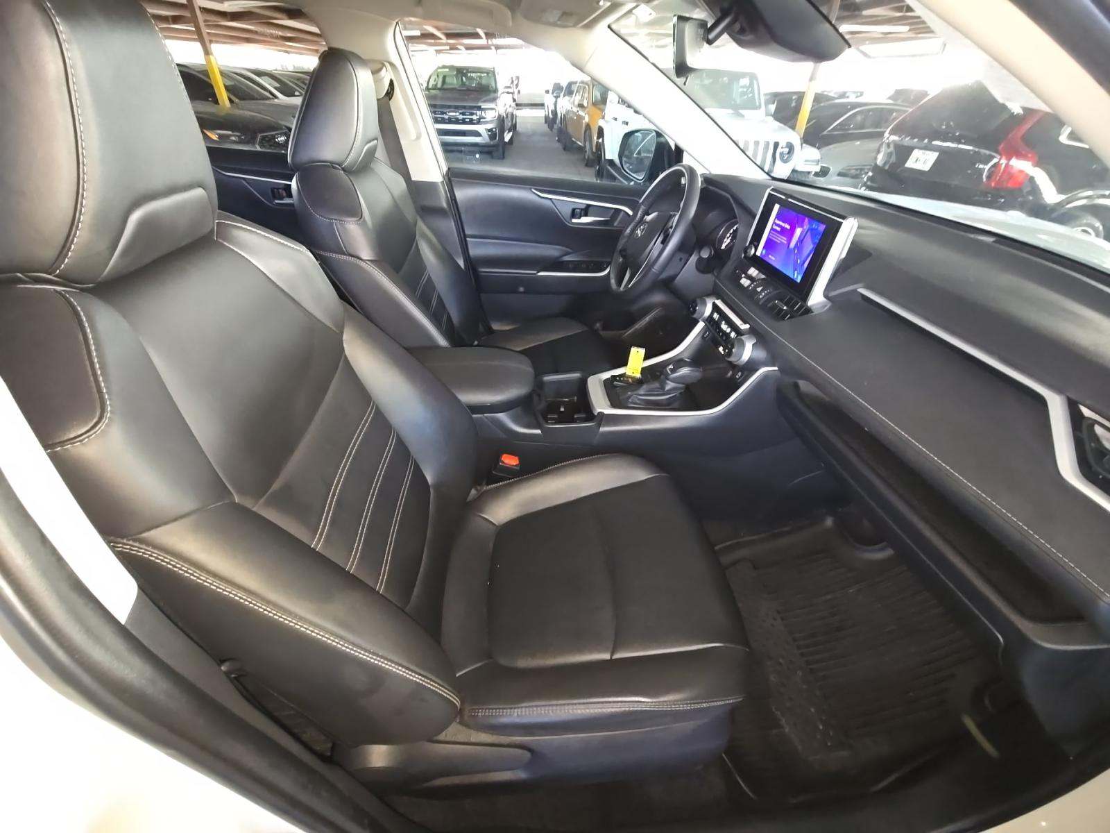 2024 Toyota RAV4 XLE Premium FWD