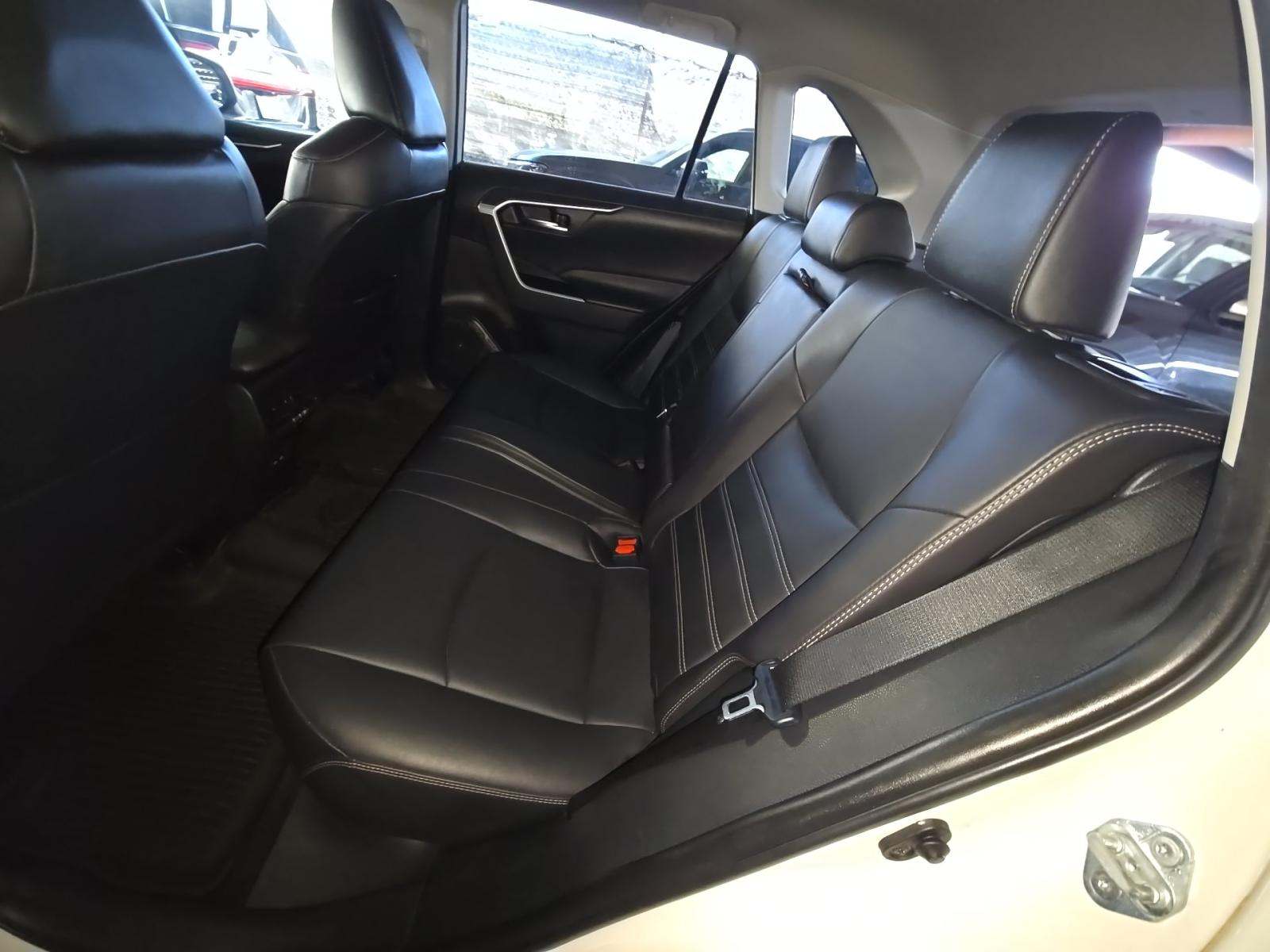 2024 Toyota RAV4 XLE Premium FWD