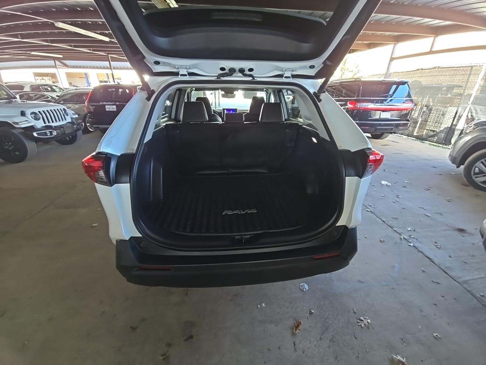 2024 Toyota RAV4 XLE Premium FWD